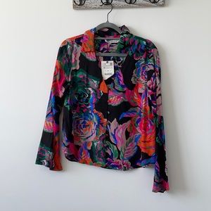 ZARA floral blouse v neck, light weight